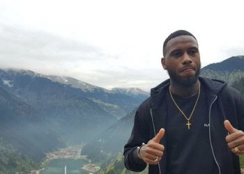 Trabzonsporlu Denswil’in Uzungöl keyfi!