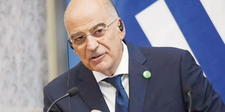 Yunan Bakan Dendias yeniden Türkiye’ye yüklendi