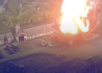 Zelenski açıkladı: Rusya Ukrayna’da kıtlığa sebep olmak için saldırıyor!