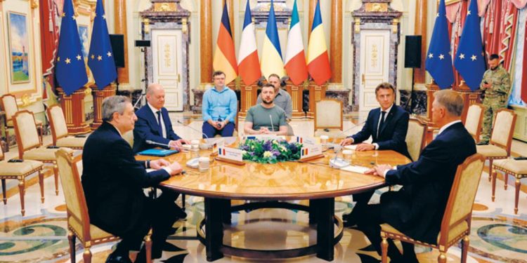 AB üçlüsü Kiev’de