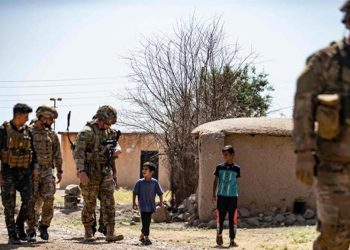 ABD askerlerinden teröristler ile devriye