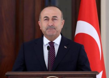 Bakan Çavuşoğlu, KKTC Cumhurbaşkanı Tatar ile görüştü