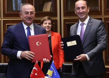 Bakan Çavuşoğlu: Kosova’daki FETÖ varlığı bağlarımızın önündeki en büyük düşünce