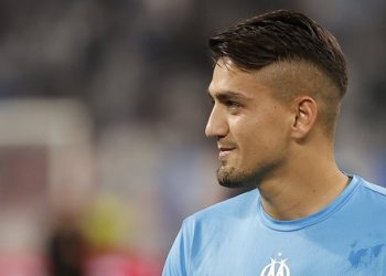 Cengiz Ünder en güzeller ortasında gösterildi!