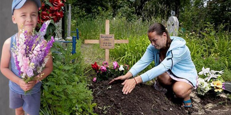 Elinde çiçeklerle fotoğrafını çekmişti… 6 yaşındaki oğlunu elleriyle gömdü