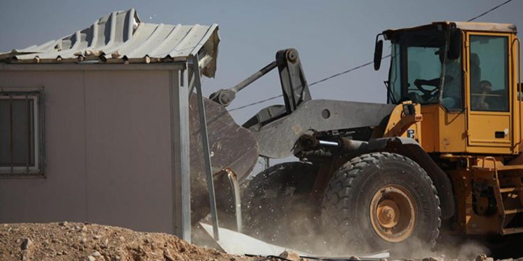 Evvel telefon çaldı, sonra buldozer geldi, yarım saatte her şey oldu bitti… Filistinli köylülere ‘atış alanı’ tehciri