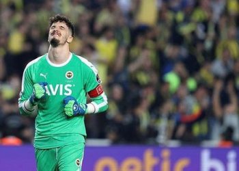 FENERBAHÇE HABERİ: Altay Bayındır’dan 4 yıllık imza! ’25 milyon euro’