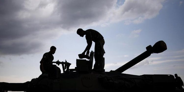 İngiliz Silahlı Kuvvetleri’nin başındaki Amiral konuştu: Rusya aslında savaşı kaybetti!