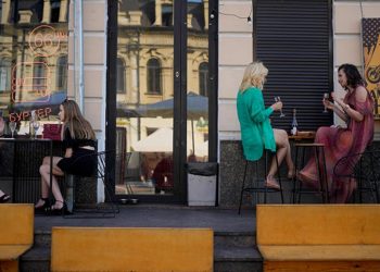 Kiev savaşa inat olağana dönüyor: Restoranlar, barlar doluyor, partiler düzenleniyor…