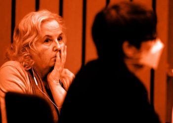 ‘Kocanızı Nasıl Öldürürsünüz’ün müellifi Nancy Crampton Brophy’e müebbet mahpus cezası verildi!