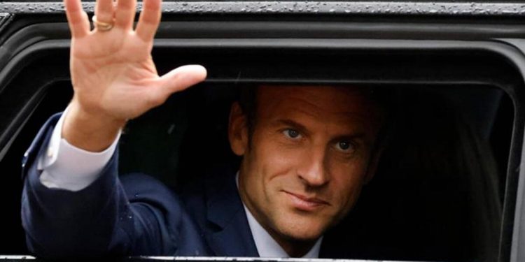 Macron’a şok yenilgi… Fransa siyaseti ‘felç’ oldu! ‘Kibrinin cezasını çekiyor’
