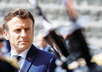 Macron’un güç imtihanı