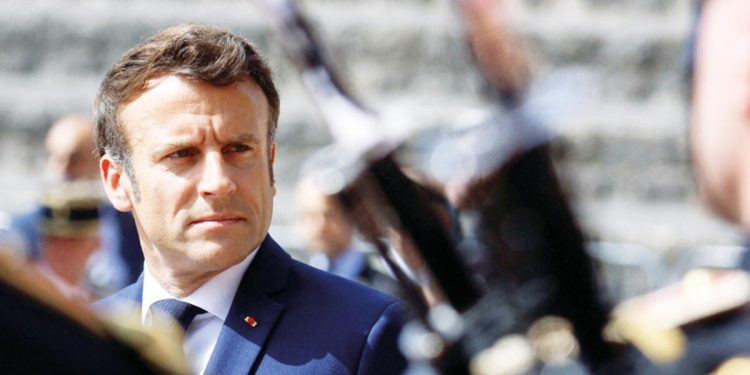 Macron’un güç imtihanı