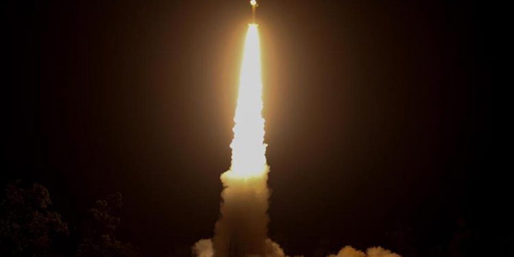 NASA birinci defa ABD dışında bir ülkedeki ticari uzay üssünden roket fırlattı