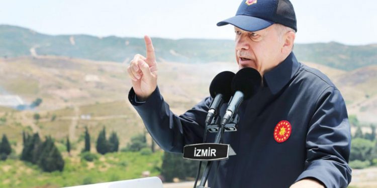 O kelamlar Atina’da paniğe yol açtı