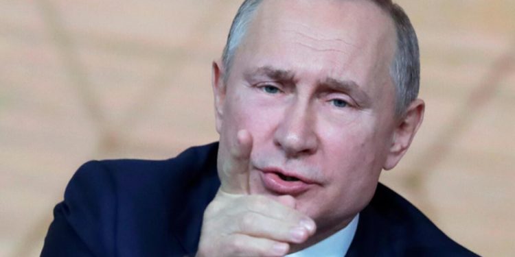 Putin 20 yılın tabanını gördü! Kimse yanlışsız adım atacağına inanmıyor…