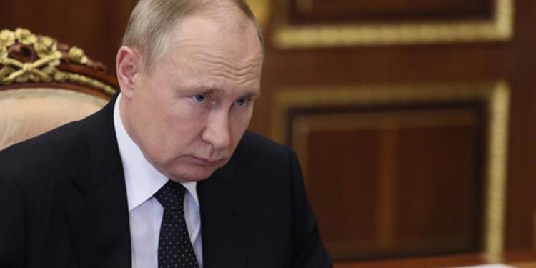 Putin için çarpıcı kelamlar: ‘Hasta değil hipokondriyak! Kendini mumyalamaya çalışıyor’