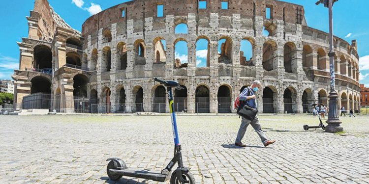 Roma scooter’dan sıkıntılı: 2 yılda 17 kişi hayatını kaybetti