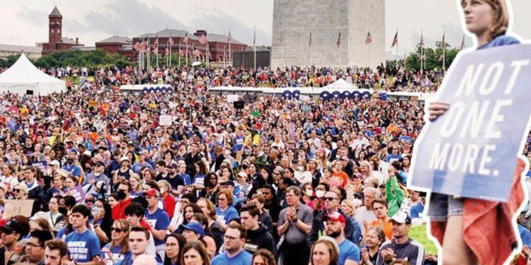 Silah zıddı dev şov: ‘Yeter’ deyip sokağa indiler