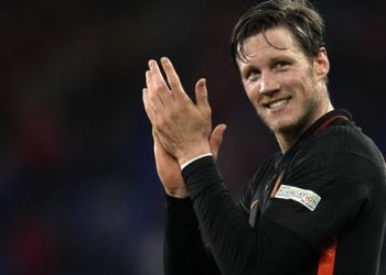 Sörloth’u yoklayan Fenerbahçe’den Weghorst hamlesi!