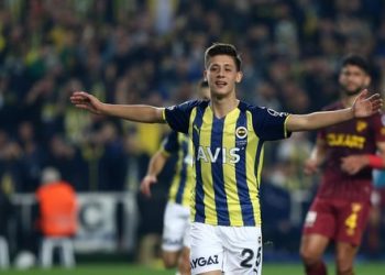 TRANSFER HABERLERİ | Fenerbahçe’nin genç yıldızı Arda Güler’e Paris Saint-Germain kancası!
