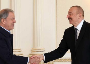 Ulusal Savunma Bakanı Akar Azerbaycan Cumhurbaşkanı Aliyev ile görüştü