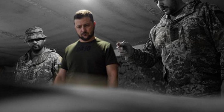 Zelenski’den ateş çizgisine ziyaret! Bu bir birinci…