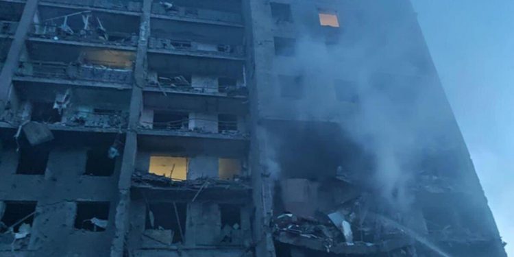 Son dakika: Ukrayna kâbusa uyandı… Rusya Odesa’yı vurdu: Meyyit ve yaralılar var!