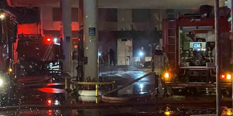 Zeytinburnu’nda Akaryakıt İstasyonu Yangını