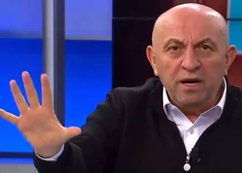 Derbi senaryosu çok konuşulur! Sinan Engin, canlı yayında çileden çıktı