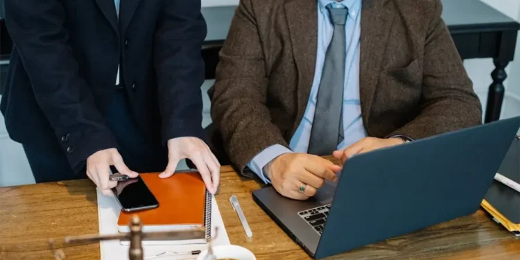 Memurlara yarı zamanlı çalışma hakkı geliyor