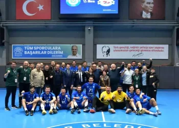 Nilüfer Belediyespor Erkek Hentbol Kadrosu, Mihalıççık’ı Farklı Geçti