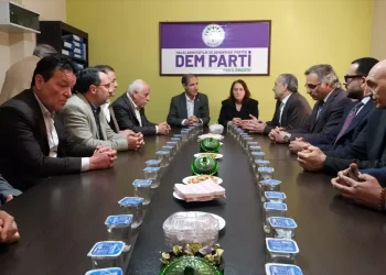 AK Parti’den DEM Parti’ye Ziyaret