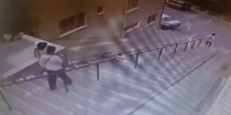 İzmir’de Hırsızlık Operasyonu: 4 Şüpheli Yakalandı