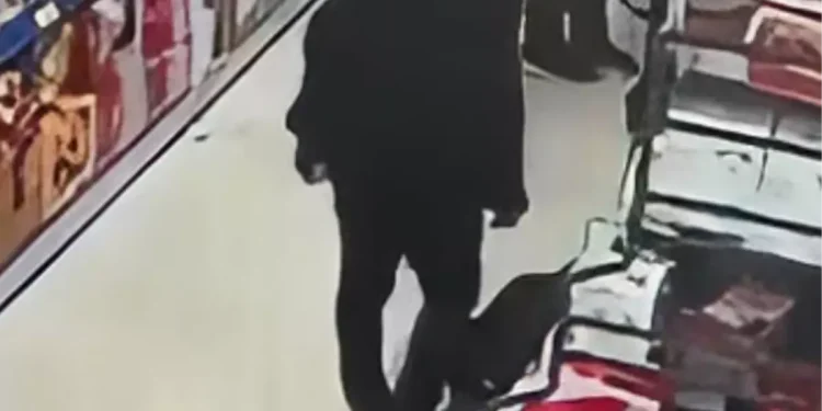 Market Hırsızı Ayakkabı Değiştirdi