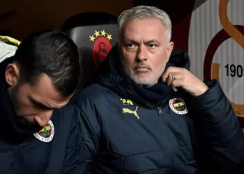 Mourinho Fenerbahçe’den ayrılabilir