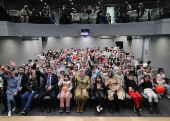 Tuğba Işık Ercan’dan Hastanedeki Çocuklara 23 Nisan Ziyareti