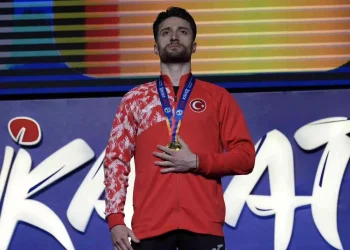 Bakan Bak’tan Karate Şampiyonlarına Tebrik