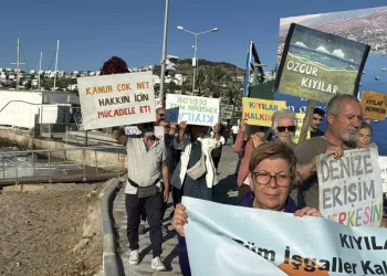 Bodrum’da Kaçak İskelelere Protesto
