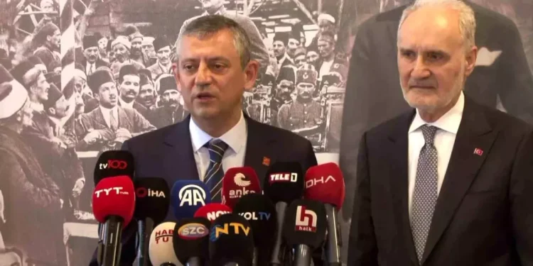 Özgür Özel İTO’yu Ziyaret Etti