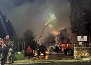 Adana’da Fabrikada Yangın Denetim Altına Alındı