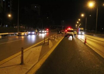 Adana’da Feci Kaza: Şoför Hayatını Kaybetti