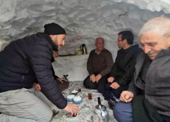 Adilcevaz’da Kardan Çay Meskeni Yapıldı