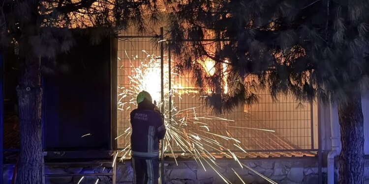 Bursa’da Fabrikada Yangın