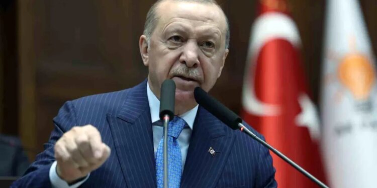Cumhurbaşkanı Erdoğan: “Bayrağımıza uzanan o kirli elleri kesinlikle bulacak, bunun hesabını o hainlerden kesinlikle soracağız”
