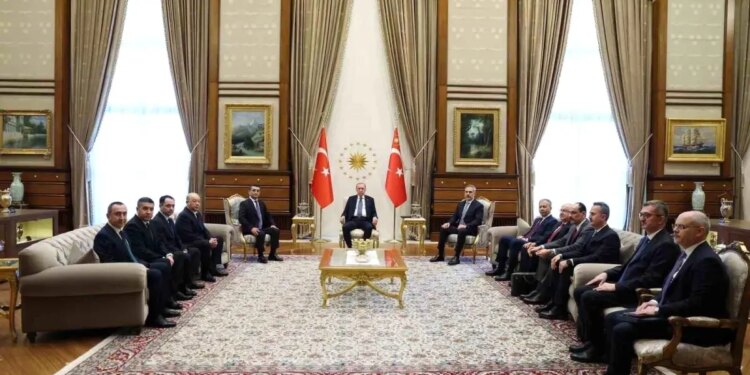 Erdoğan Özbek Heyetini Kabul Etti