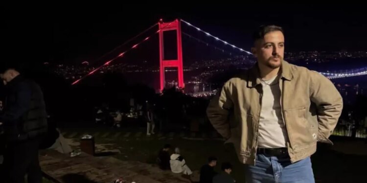 Motosiklet Kazası: Genç Şoför Denize Düştü