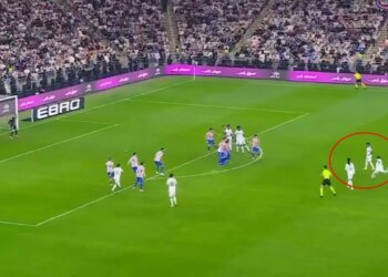 Real Madrid’in yıldızından Atletico Madrid ağlarına 30 metreden füze