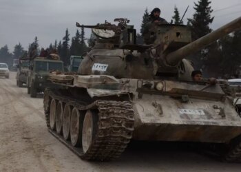 YPG/SDG ögeleri Tabka’dan çekilmeye başladı, Suriye ordusu Rakka’nın kapısına dayandı