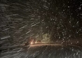 Domaniç’te Kar Yağışı Ulaşımı Zorluyor